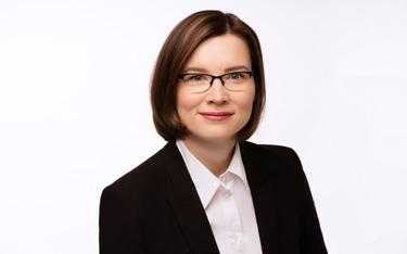 Dr Łucja Nowak