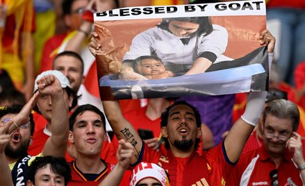 W czasie Euro 2024 kibice reprezentacji Hiszpanii przypominali zdjęcie, na którym Lionel Messi kąpie