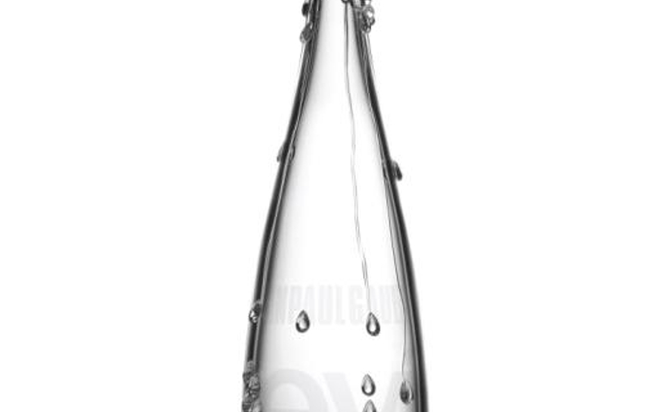 Woda z dodatkami zdobywa polski rynek