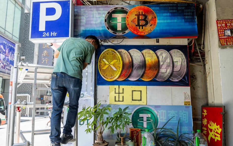 Trudny dzień dla kryptowalut. Dolar przerywa dobrą passę