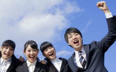 Japonia: 18-latkowie będą mogli wziąć ślub, ale palić - nie