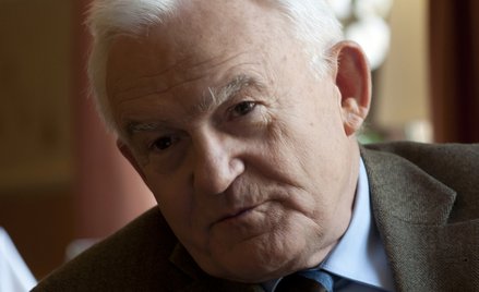 Leszek Miller: PiS nie może istnieć bez trumien, bez martyrologii