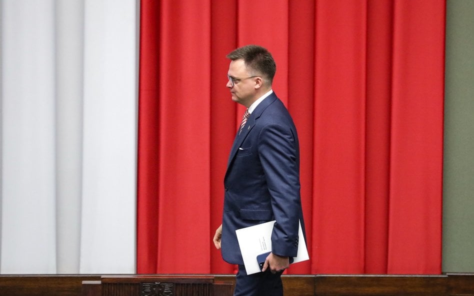 Hotel poselski do remontu. Szymon Hołownia ogłosił „plan siedmioletni”