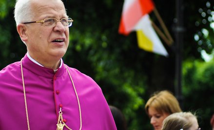 Abp Józef Michalik: Atak na Kościół to nie moda, ale planowe działanie