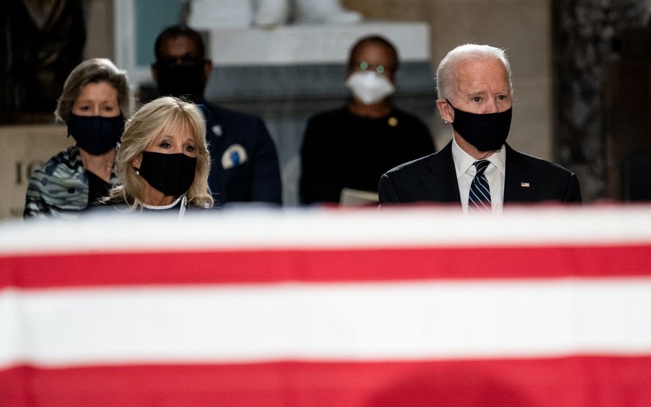 Biden oskarża Trumpa o milczenie w sprawie "dyktatora" na Białorusi