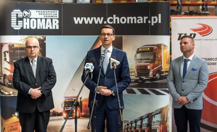 Wicepremier, minister rozwoju i finansów Mateusz Morawiecki (C), prezesa Zawiązku Pracodawców TLP Ma