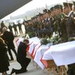 Trumny z ciałami ofiar katastrofy na warszawskim Okęciu