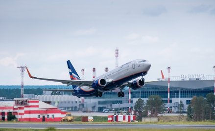 Sankcje uderzyły mocno w rosyjskie lotnictwo. Jest drożej i  niebezpiecznie