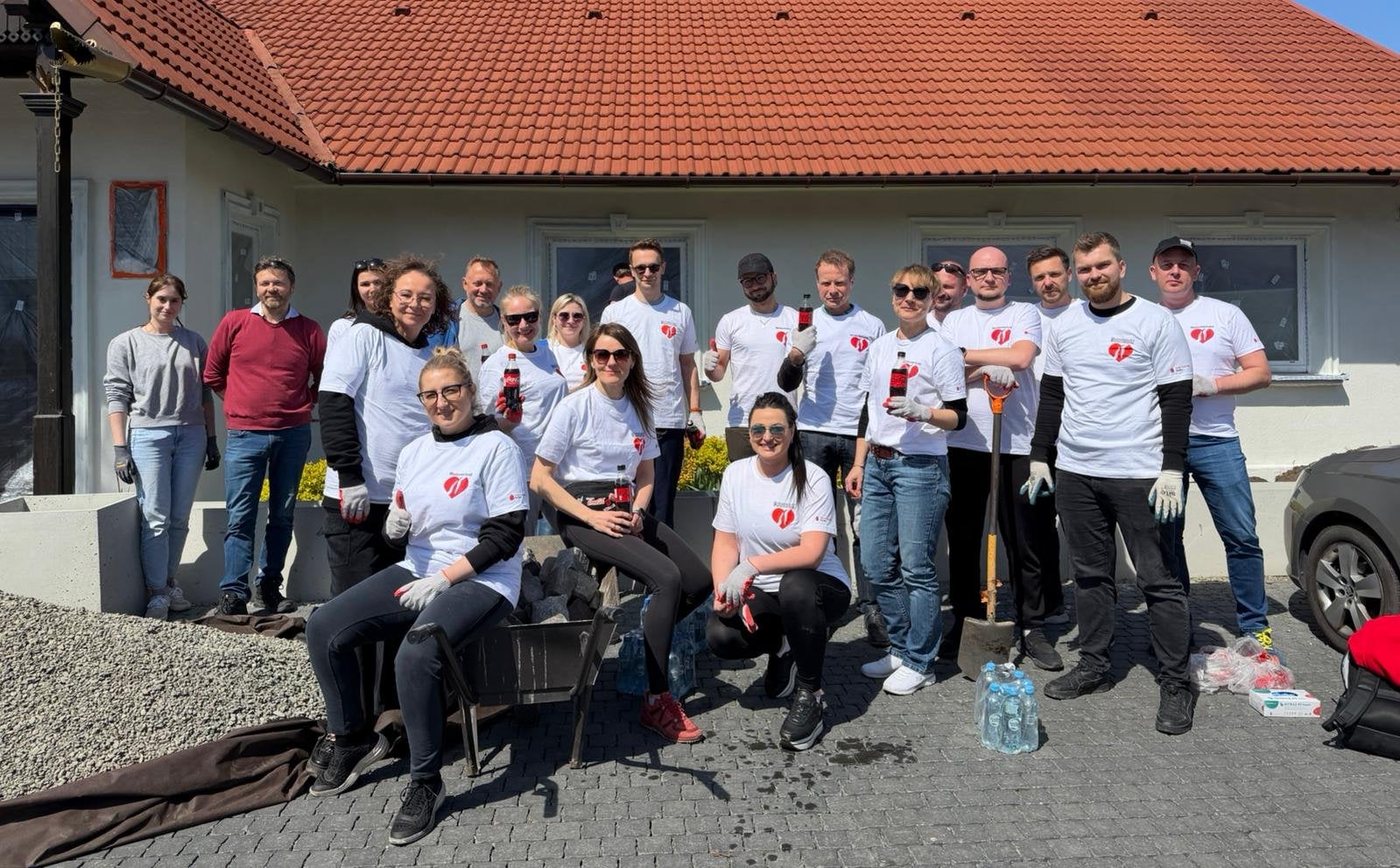 Dobre sąsiedztwo na Dzień Ziemi: Coca-Cola HBC Polska rewitalizuje zieloną przestrzeń w Niepołomicach