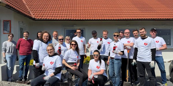 Dobre sąsiedztwo na Dzień Ziemi: Coca-Cola HBC Polska rewitalizuje zieloną przestrzeń w Niepołomicach