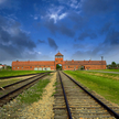 Brama główna KL Auschwitz II (Birkenau) – widok współczesny. 14 czerwca obchodzimy Narodowy Dzień Pa