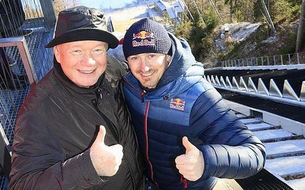 Adam Małysz był dwukrotnie gościem uroczystego otwarcia sezonu zimowego przez Neckermanna