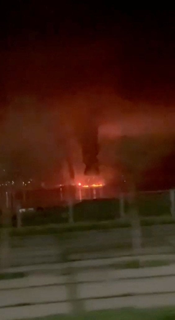 Pożar w Noworosyjsku po ataku dronów