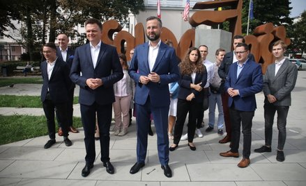 Liderzy Trzeciej Drogi podczas konferencji w Warszawie