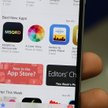 Apple zarobił na muzyce i mobilnych płatnościach