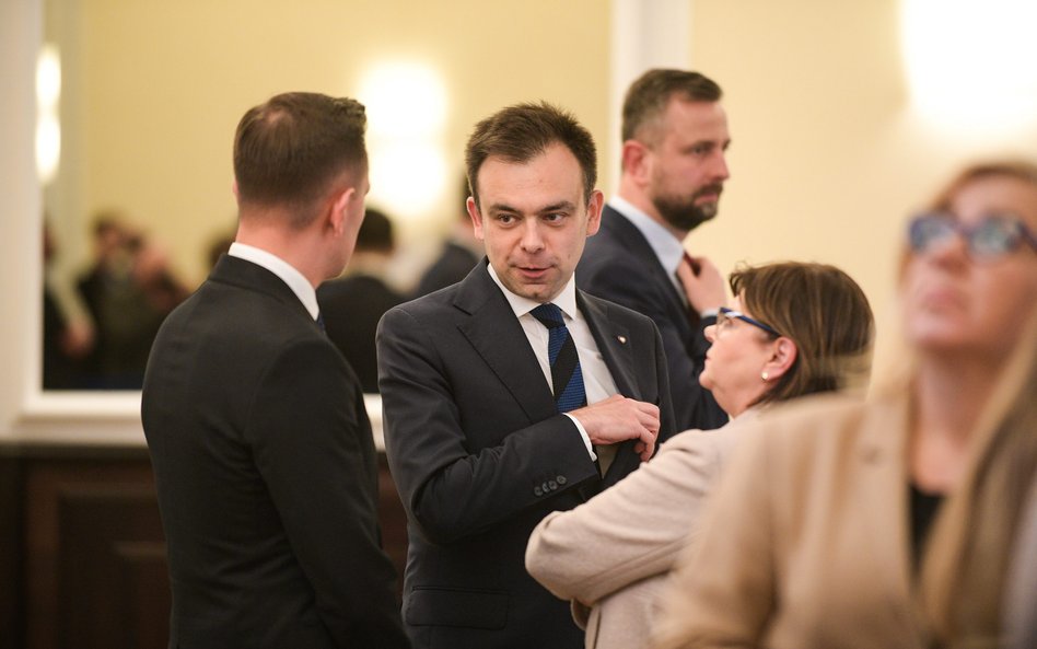 Czy szef finansów Andrzej Domański ma wystarczająco silną pozycję w gabinecie premiera Donalda Tuska