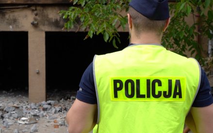 W wielu pomieszczeniach zalega gruz