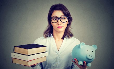 Studenci z małych miejscowości w trudnej sytuacji życiowej mogą ubiegać się o dofinansowanie w wysok