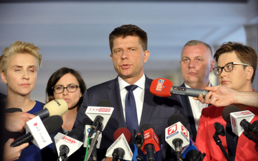 Petru zaprasza zagranicznych polityków do Sejmu