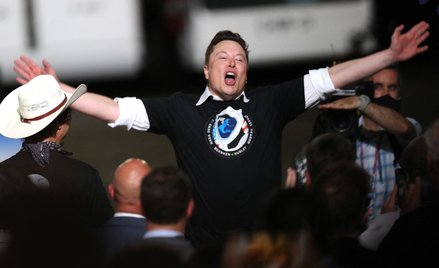 "Geniusz, ryzykant, klaun". Elon Musk człowiekiem roku 2021 magazynu "Time"