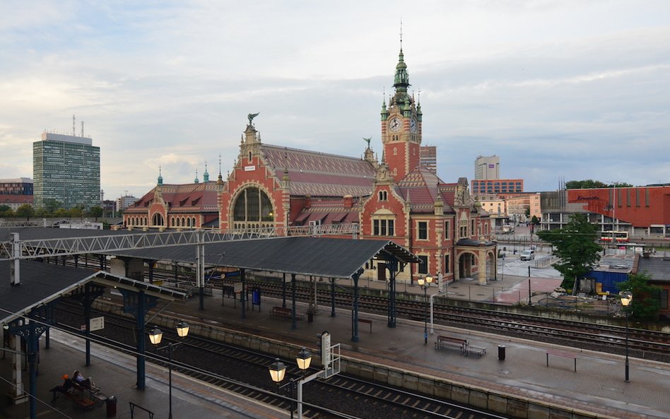 Remont budynku dworca Gdańsk Główny rozpoczął się w 2019 roku. Na przeszkodzie stanęła m.in. pandemi