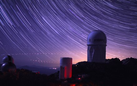 Narodowe Obserwatorium Kitt Peak na Pustyni Sonora w Arizonie