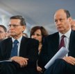Leszek Balcerowicz obok Jacka Rostowskiego podczas sesji z okazji 20. rocznicy wprowadzenia jego pla