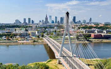 Ubezpieczenie obejmuje m.in. ochronę budynków, wyposażenia i infrastruktury miejskiej przed skutkami