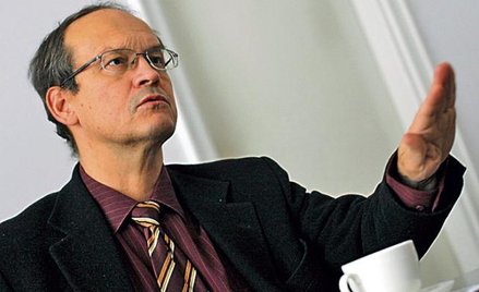 Prof. Andrzej Sławiński zasiadał w Radzie Polityki Pieniężnej poprzedniej kadencji (2004 – 2010)