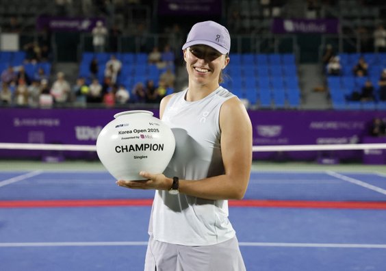 Iga Świątek pokonała Rosjankę Jekaterinę Aleksandrową