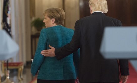 Trump ostentacyjnie uprzejmy wobec Merkel