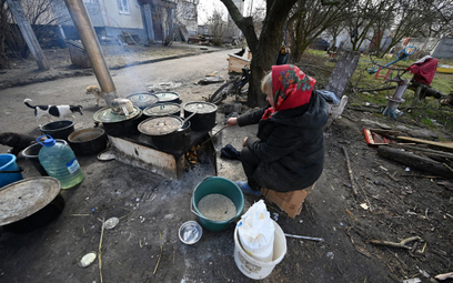 Polska i Wielka Brytania zbudują tymczasowe wioski na Ukrainie