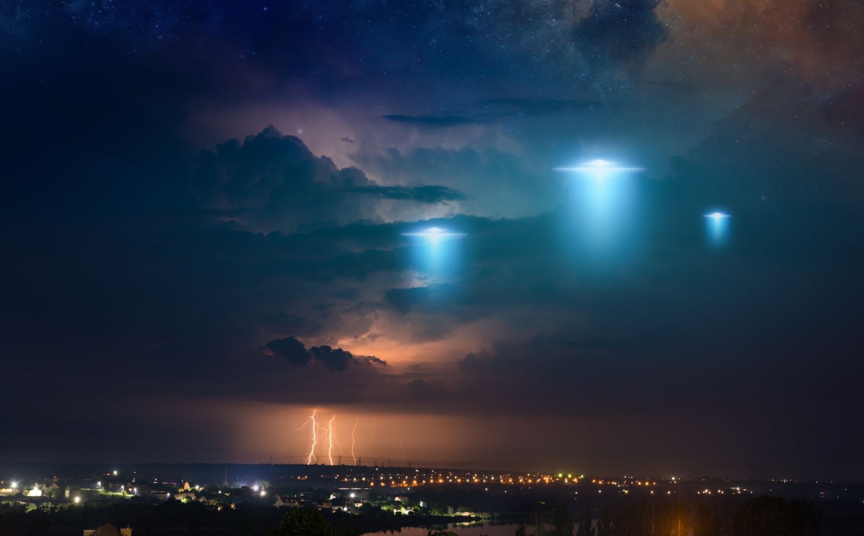 USA odtajniają dokumenty o UFO. Pentagon pokazał nieznane nagrania i zdjęcia