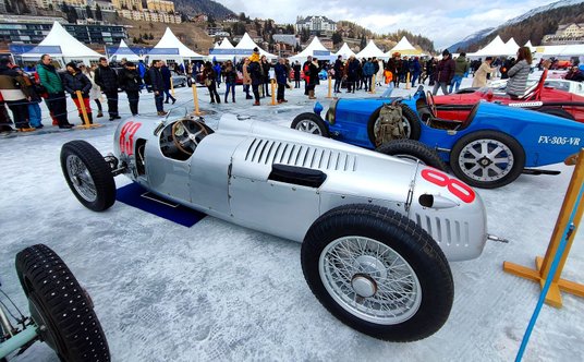 Wyścigowy Auto Union budowany w latach 1934 - 1939