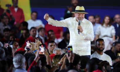 Luiz Inácio Lula da Silva rozpoczął walkę o kolejną reelekcję. I ma szansę wygrać