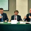 Debatę poprowadził Piotr Gabryel (z lewej) z „Rz”. Głównymi panelistami byli dr Ireneusz Kamiński i 