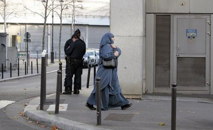 Francja/ Trzy kobiety skazane za zakrywanie twarzy