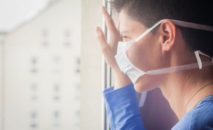 Członek rady medycznej przy premierze: Zakażeń u dzieci trzy razy więcej niż jesienią