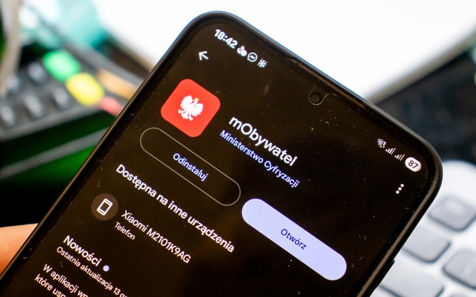 Bezpłatna aplikacja mobilna mObywatel oferuje dostęp do elektronicznych dokumentów oraz cyfrowych us