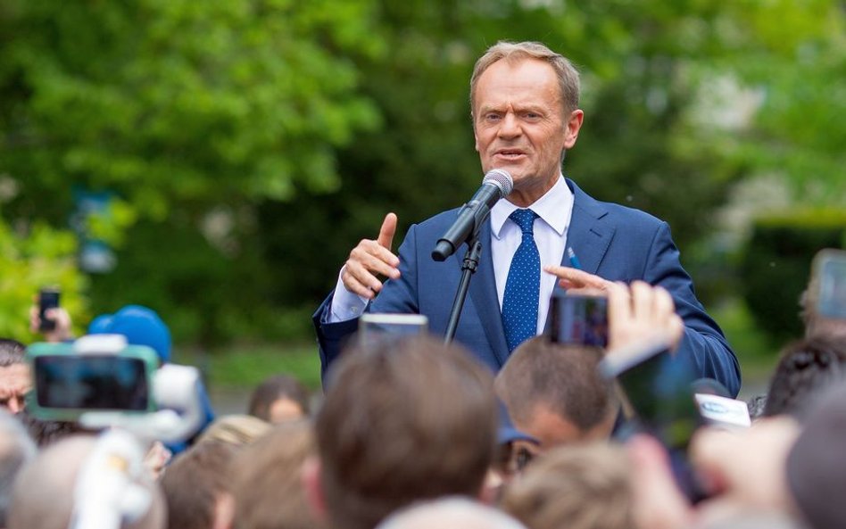 Kolanko: Tusk chce być wodzem młodych