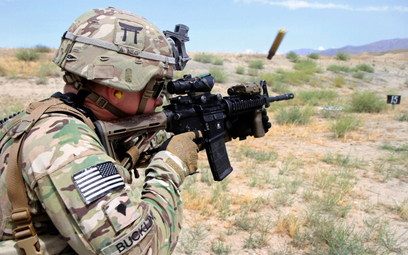 5,56 mm karabinki automatyczne rodziny M4 od ćwierć wieku są podstawową bronią amerykańskich żołnier