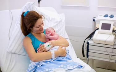 Przerwa w urlopie macierzyńskim na szpitalne leczenie dziecka