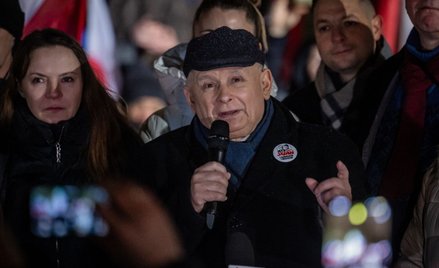Krzyk partii Jarosława Kaczyńskiego (na zdjęciu) ma sprawić, że rząd Donalda Tuska się cofnie.