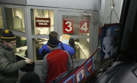 KAS przypomina: nie wolno przywozić do UE artykułów pochodzenia zwierzęcego