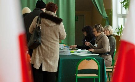 Sąd zdecyduje, czy wybory w Wałbrzychu będą ważne. Na zdjęciu głosowanie w drugiej turze w komisji p
