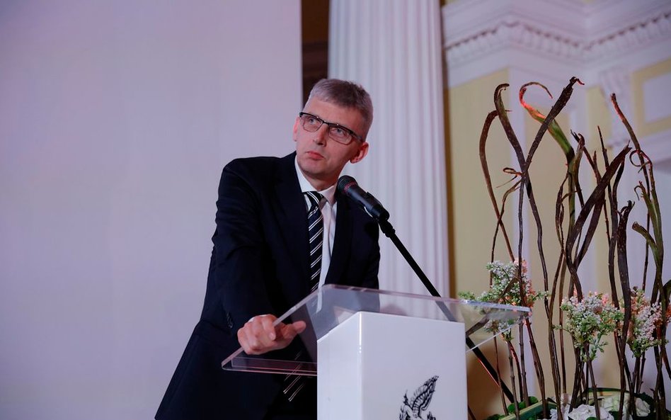 Statuetkę i dyplom dla Orlenu – najcenniejszej polskiej marki 2016 – odebrał wiceprezes PKN Orlen Ma