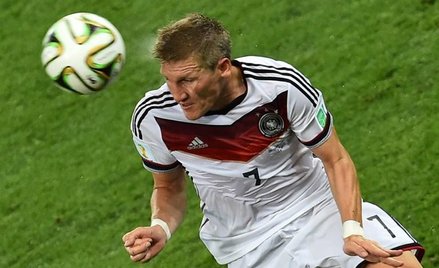 Bastian Schweinsteiger z reprezentacji Niemiec przy piłce