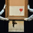 Banksy chciał zniszczyć cały obraz. Nie wyszło