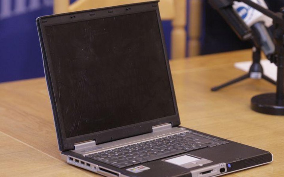 Prokuratura sprawdzi niszczenie dokumentów, a ABW laptop Ziobry