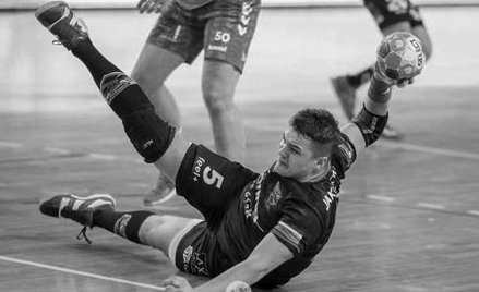 Dawid Jakubowski ( 2000-2019), zawodnik Piotrkowianina i reprezentacji młodzieżowej w piłce ręcznej.